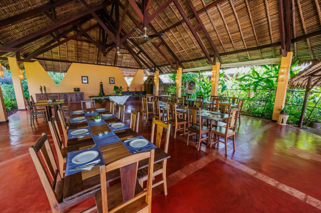 Sakatia Lodge Ampasimena Extérieur photo